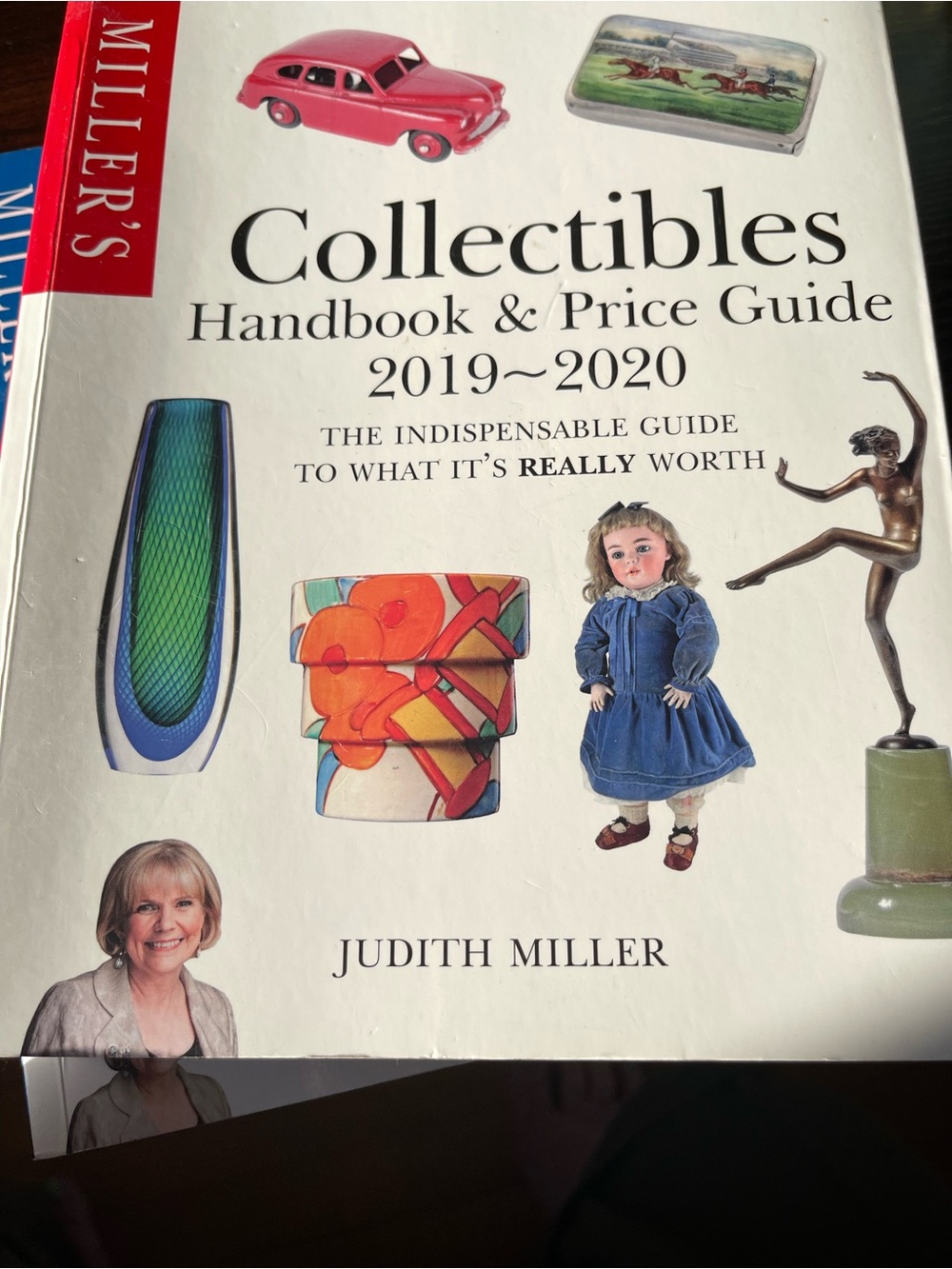 Collectibles Handbook & Price Guide 2019-2020 - Judith Miller - White Cover